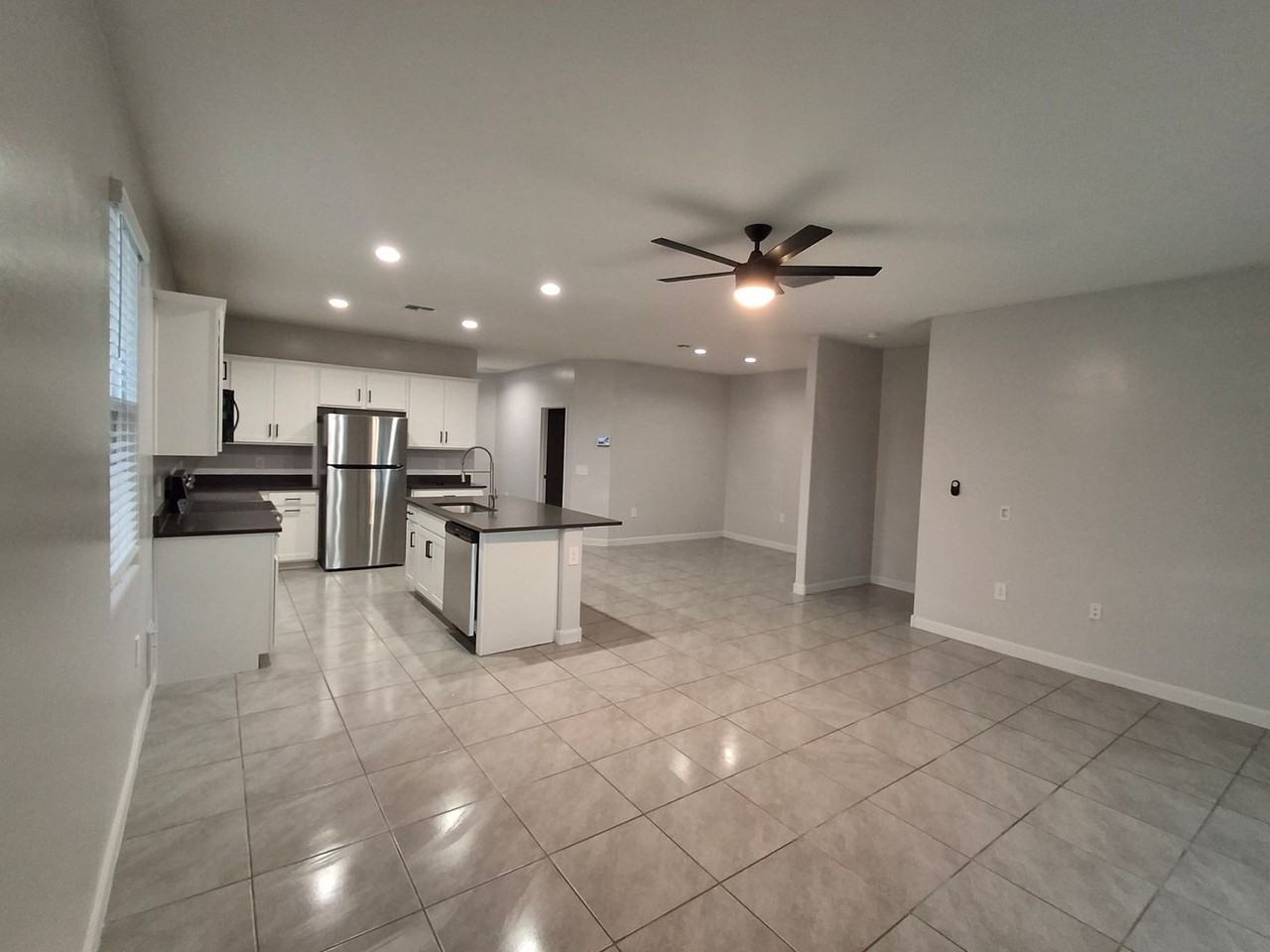 36672 N Asturian Valley Way - Photo 5 of 36