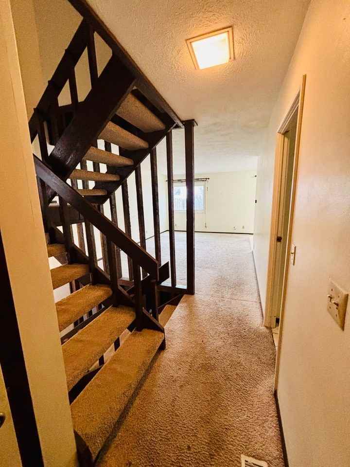 13205 Carpenter St - Photo 2 of 15