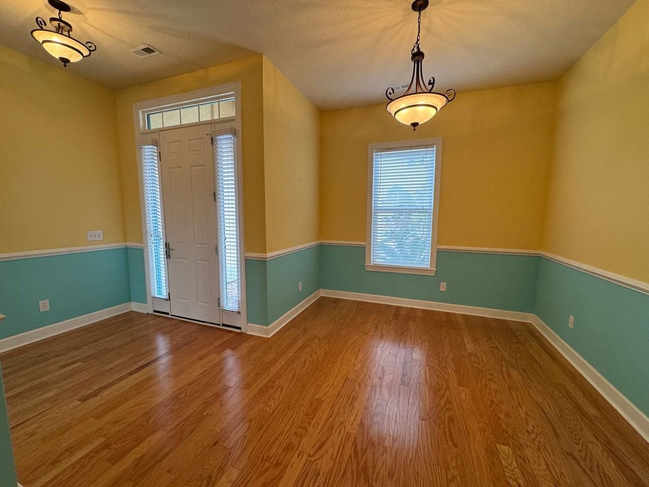 205 Northside Dr - Photo 2 of 14