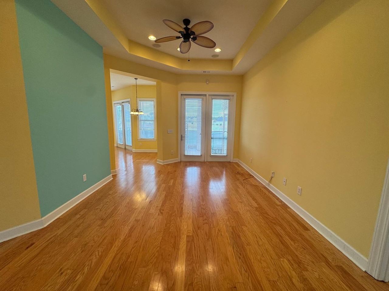 205 Northside Dr - Photo 3 of 14