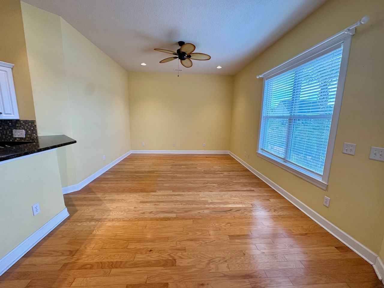 205 Northside Dr - Photo 5 of 14