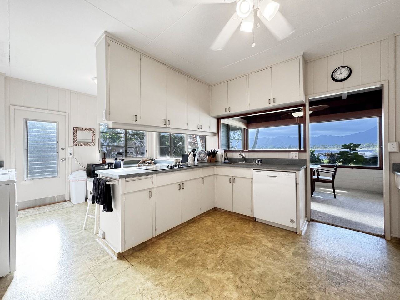 650 Kaimalino St - Photo 7 of 30