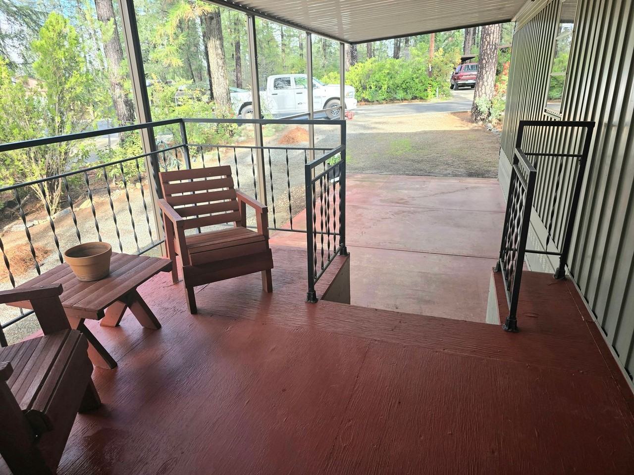 586 Dundee Ct - Photo 7 of 44