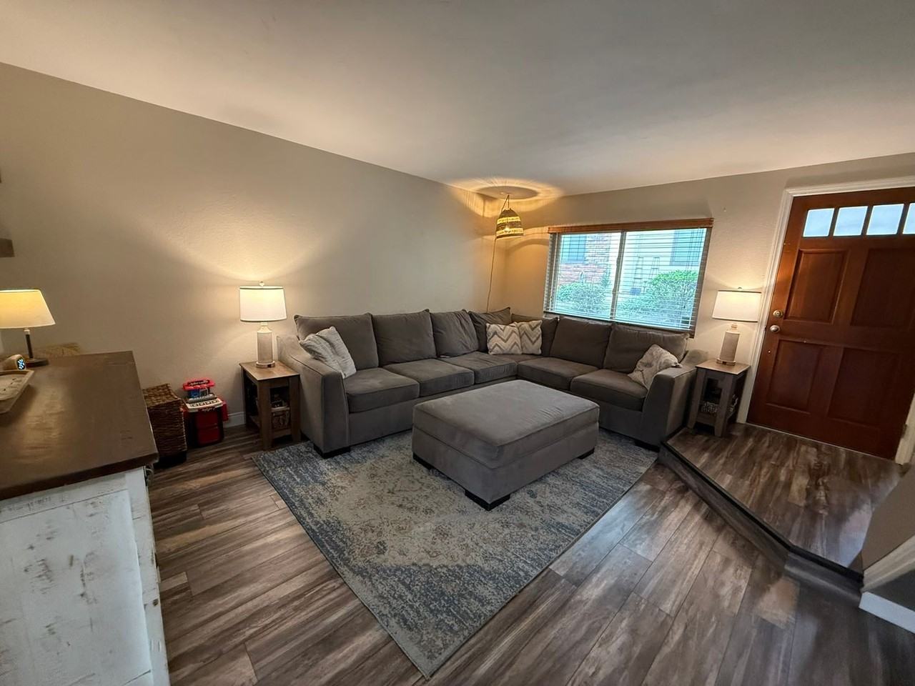 2648 Alpine Blvd - Photo 2 of 31