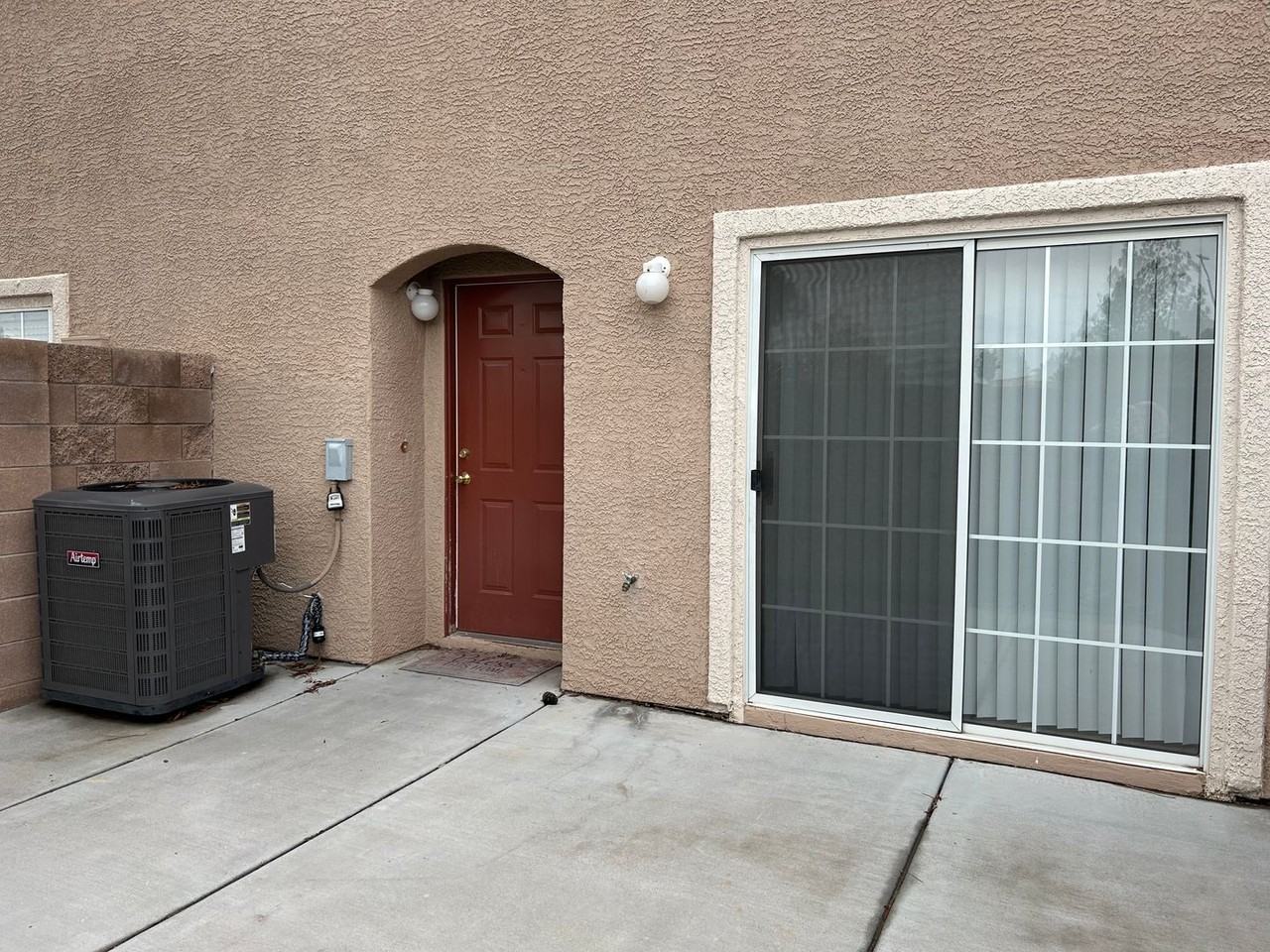 10103 Tumbling Tree St - Photo 3 of 24