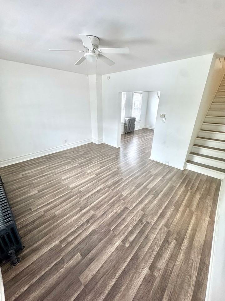 640 10th Ave - Photo 2 of 18