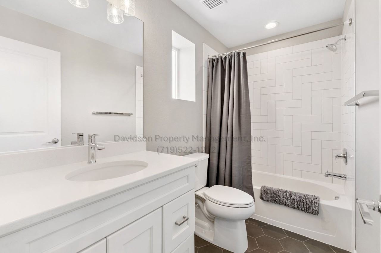 7253 Rosa Belle Hts - Photo 4 of 9