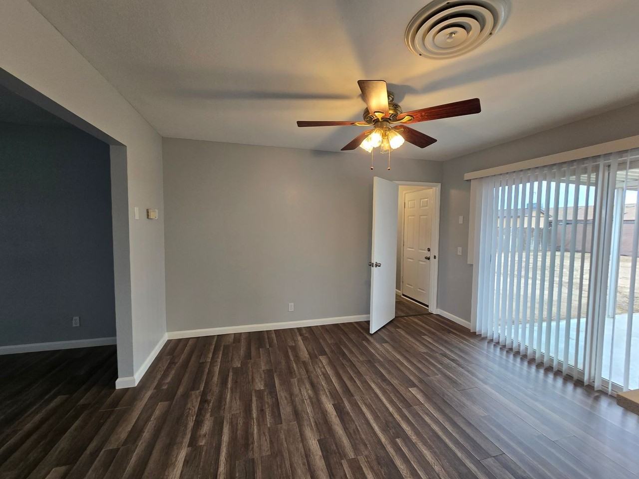 10616 Proctor Blvd - Photo 6 of 23