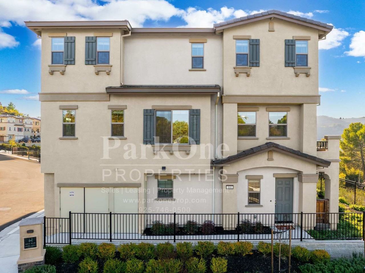 101 Laurel Knoll Dr - Photo 2 of 30