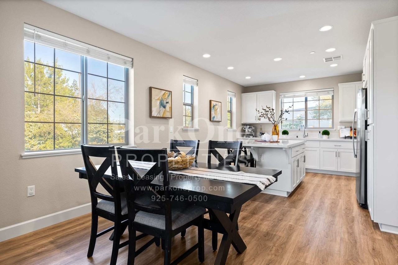 101 Laurel Knoll Dr - Photo 7 of 30