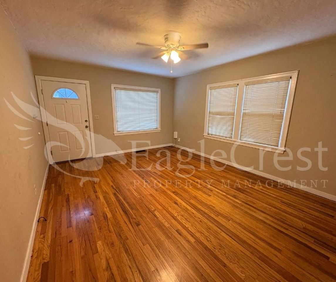 716 Lincoln St - Photo 6 of 40