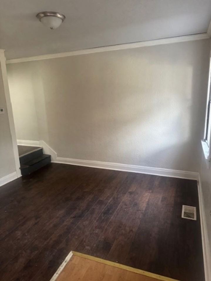 855 Vankirk St #1 - Photo 6 of 6