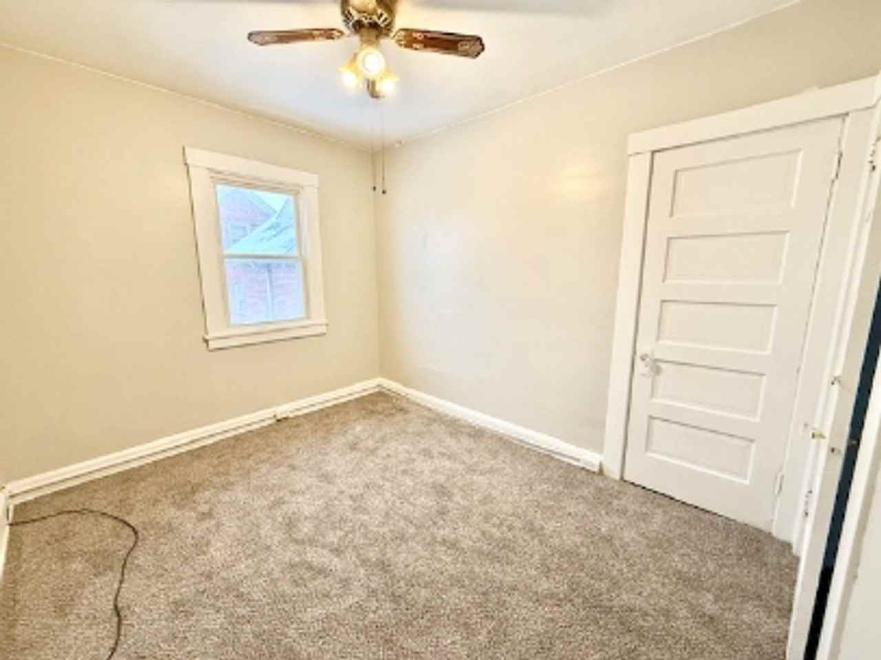 866 866 Vankirk - 1 #1 - Photo 4 of 9