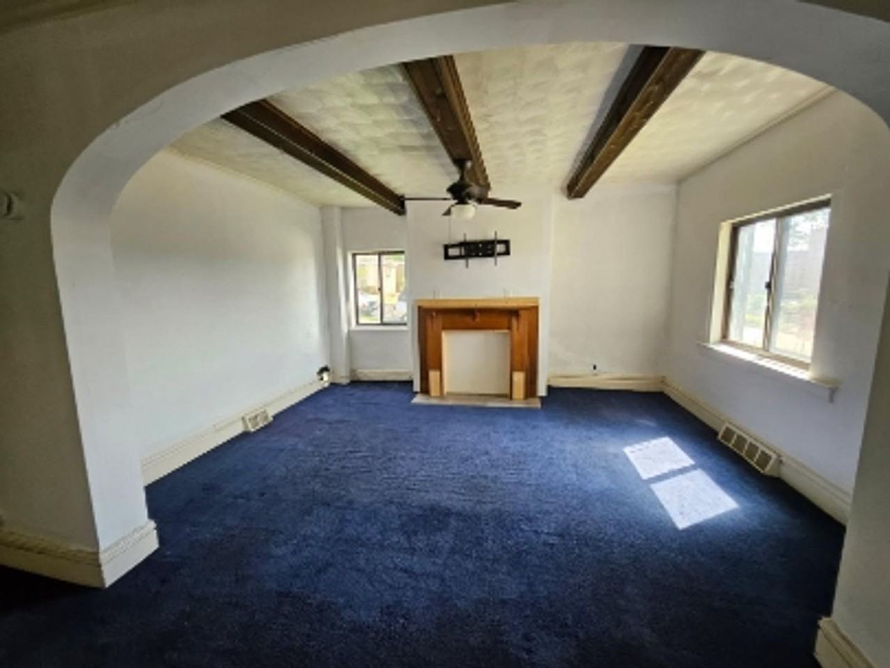 1907 Delaware Ave #3 Pittsburgh, PA 15218 - Photo 2 of 25