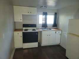 featured image of 214 Thompson St