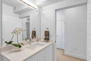 featured image of 1209 N Perry St