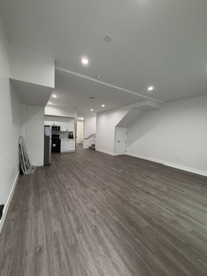 6905 Ben Ave - Photo 3 of 14