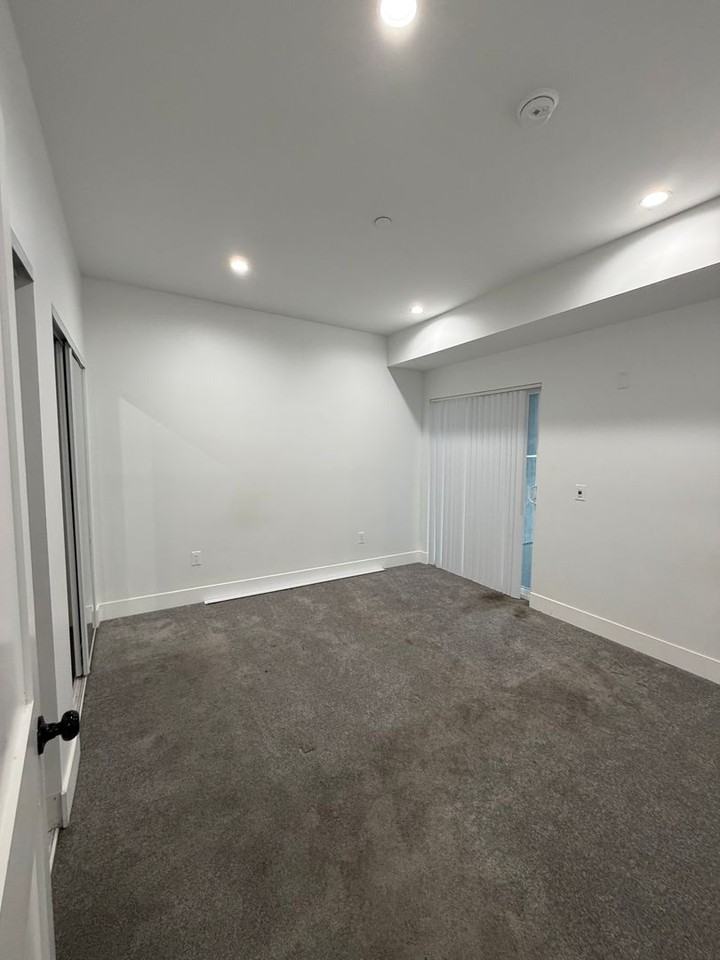 6905 Ben Ave - Photo 6 of 14