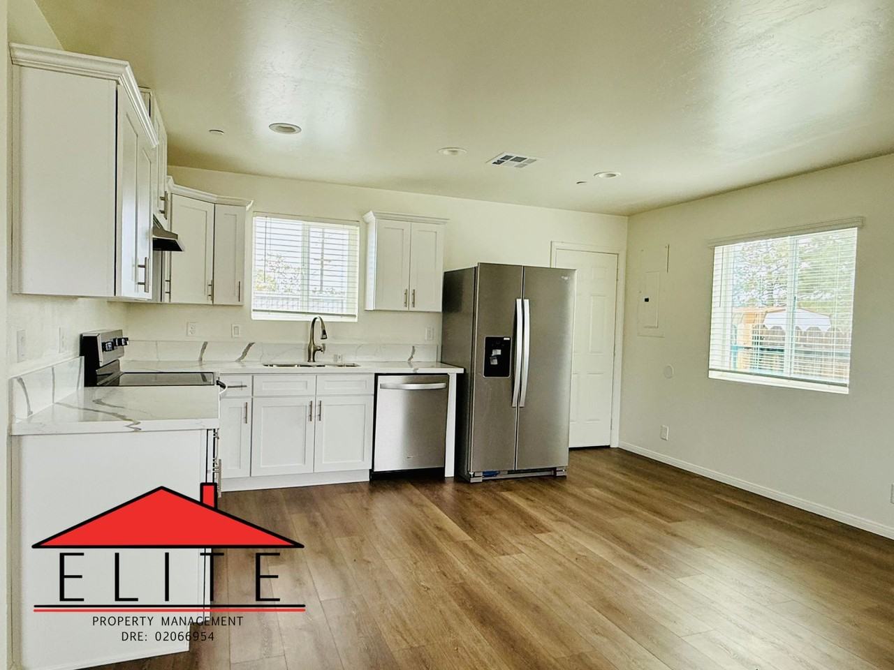 1113 W Benson Ave - Photo 4 of 12