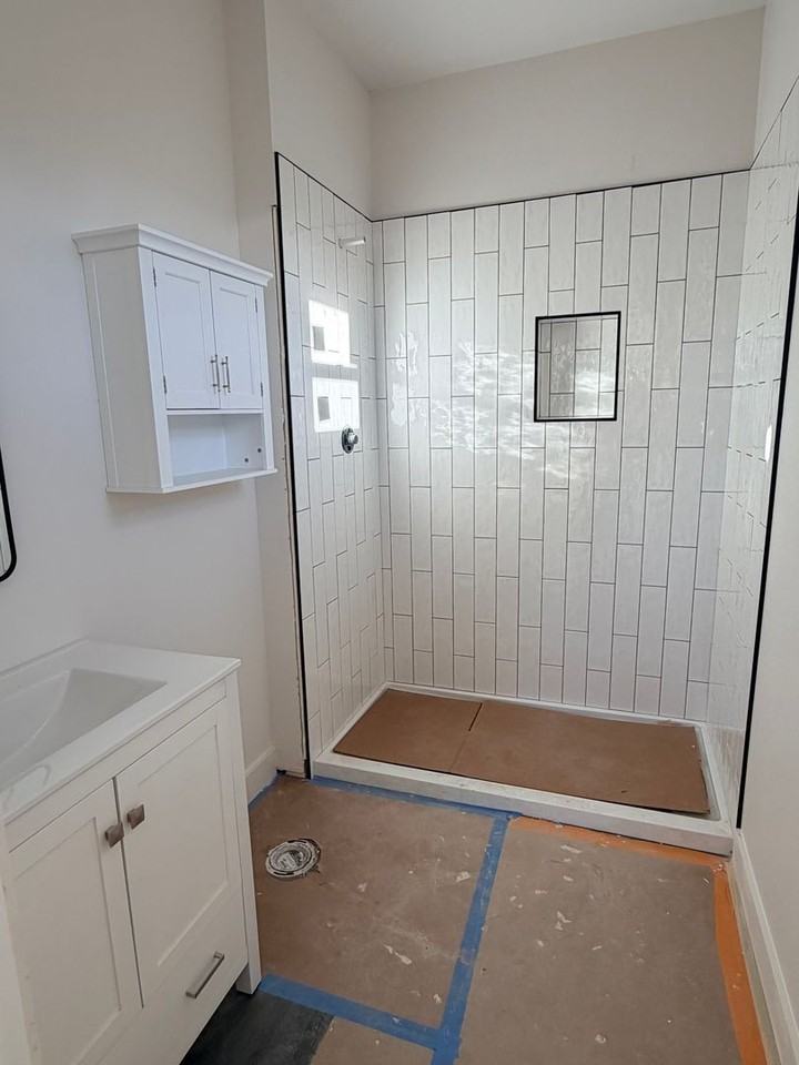 460 N James Ave - Photo 5 of 6