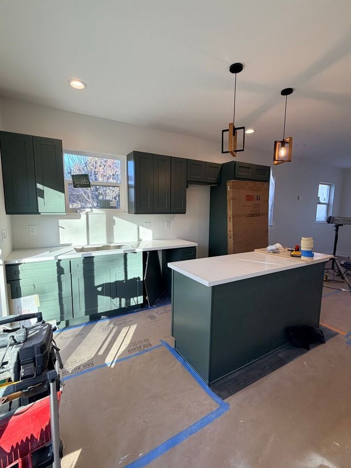 458 N James Ave - Photo 3 of 9