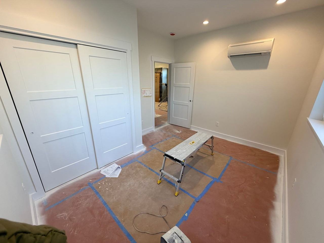 458 N James Ave - Photo 5 of 9