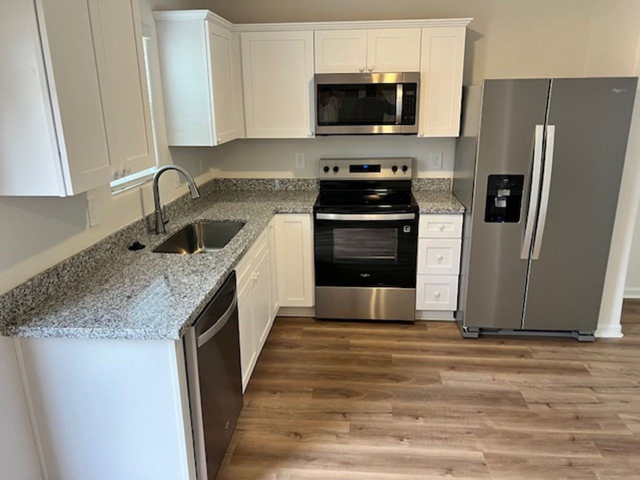 964 Waterford Cir - Photo 5 of 19