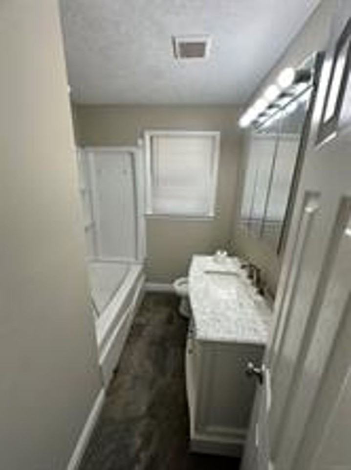 209 Nottingham Rd - Photo 4 of 10