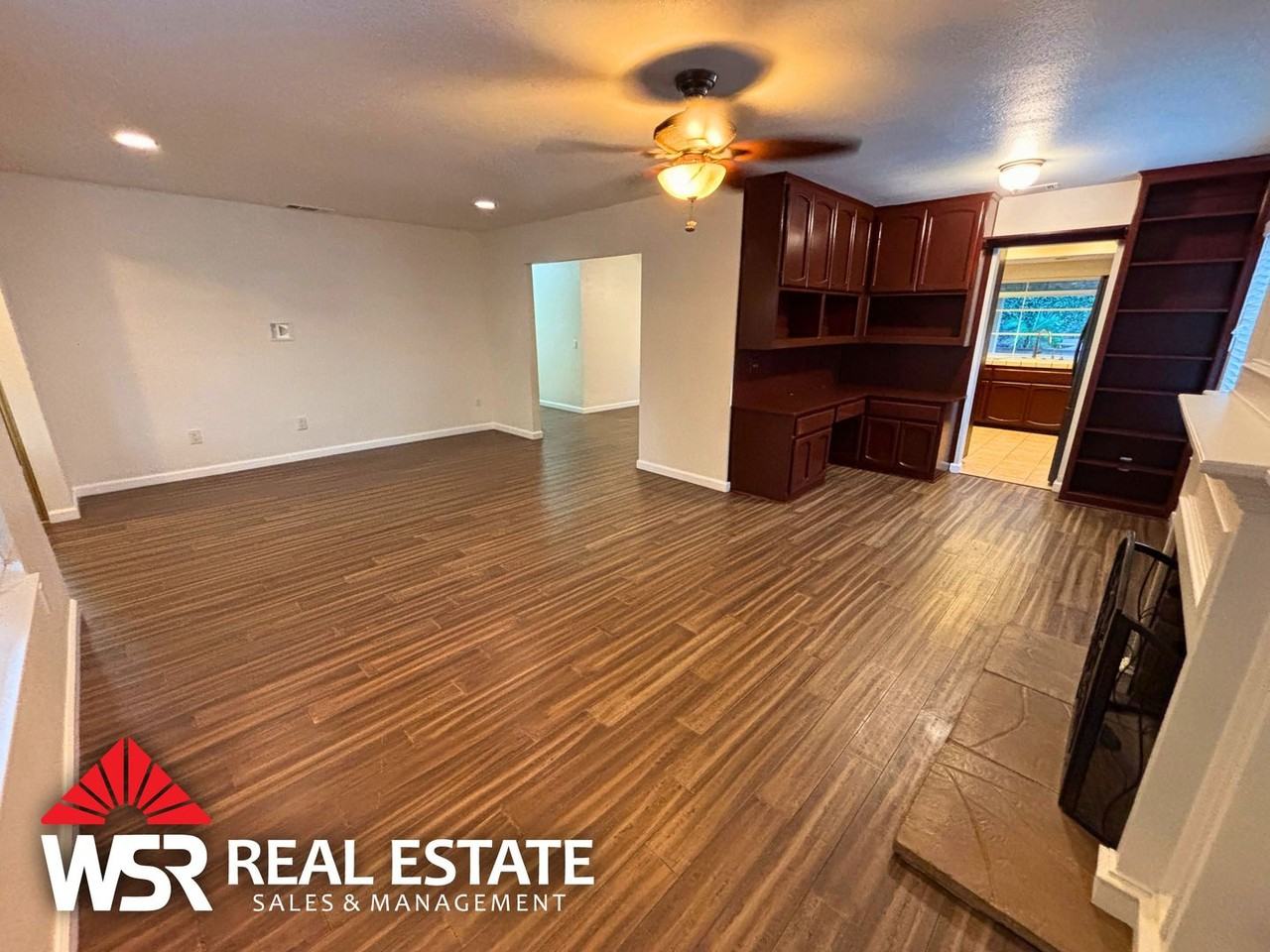 8788 Continental Dr - Photo 5 of 24