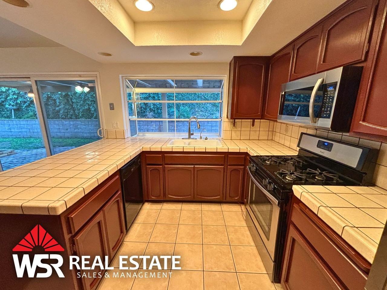 8788 Continental Dr - Photo 7 of 24