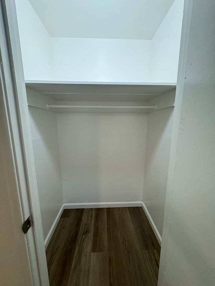 Ten Apartments - Photo 6 of 11