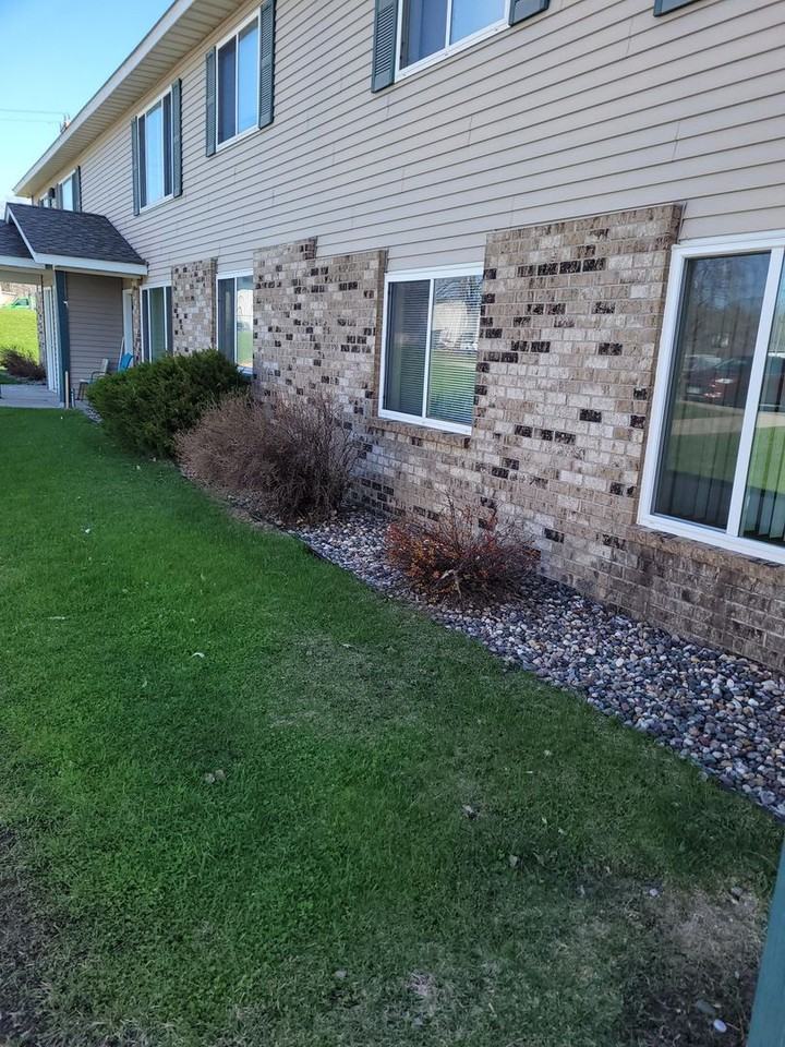 OAKHAVEN ESTATES - Photo 2 of 15