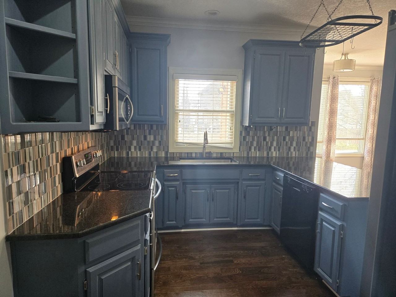 15665 S Rene St - Photo 7 of 31