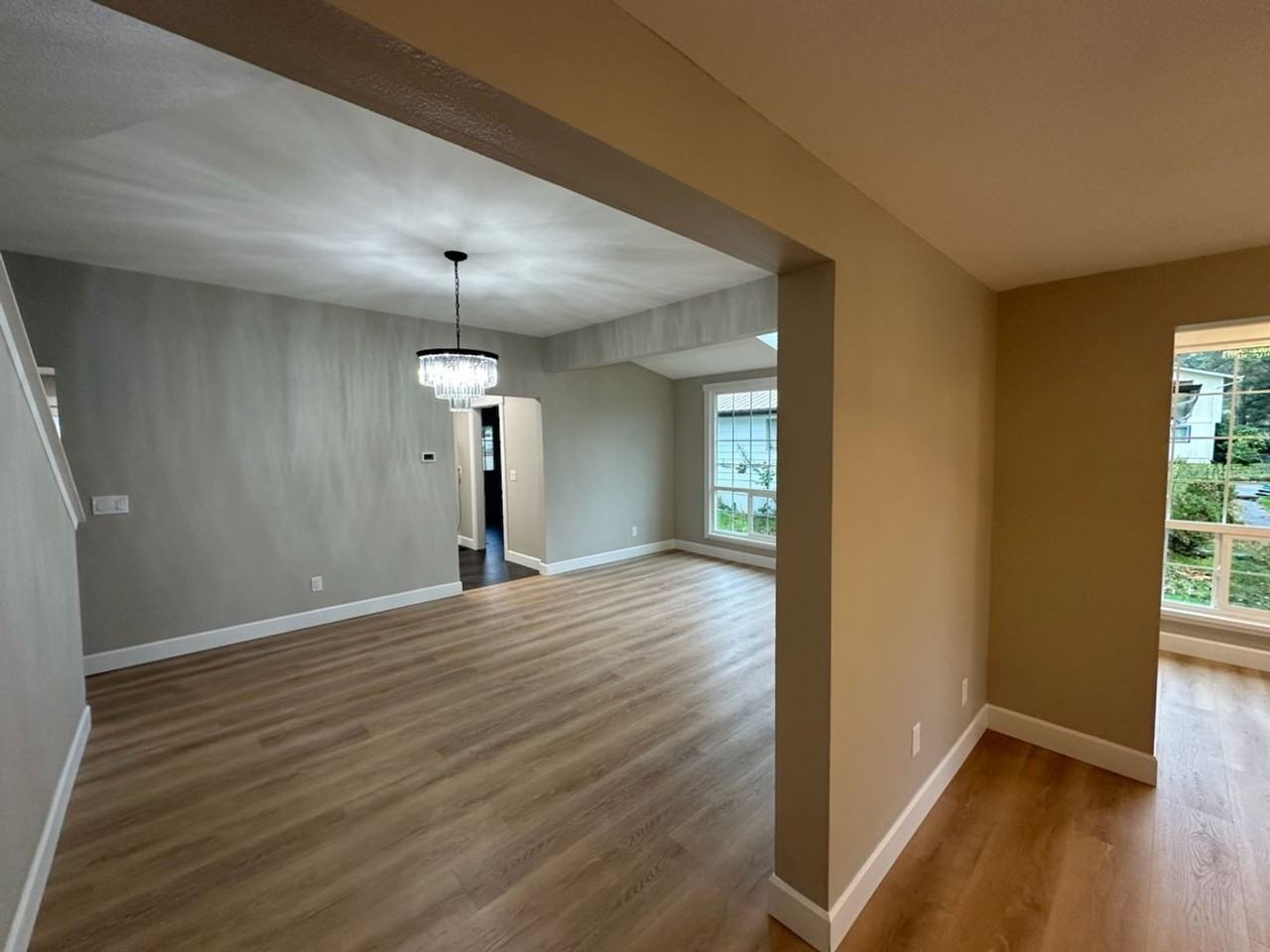 815 Blaine St - Photo 4 of 21