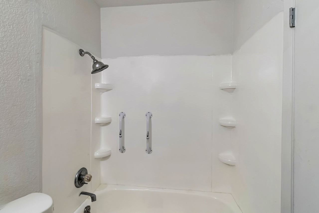 2915 Orchard - Photo 6 of 30