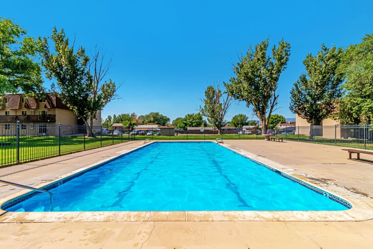 2915 Orchard - Photo 7 of 30