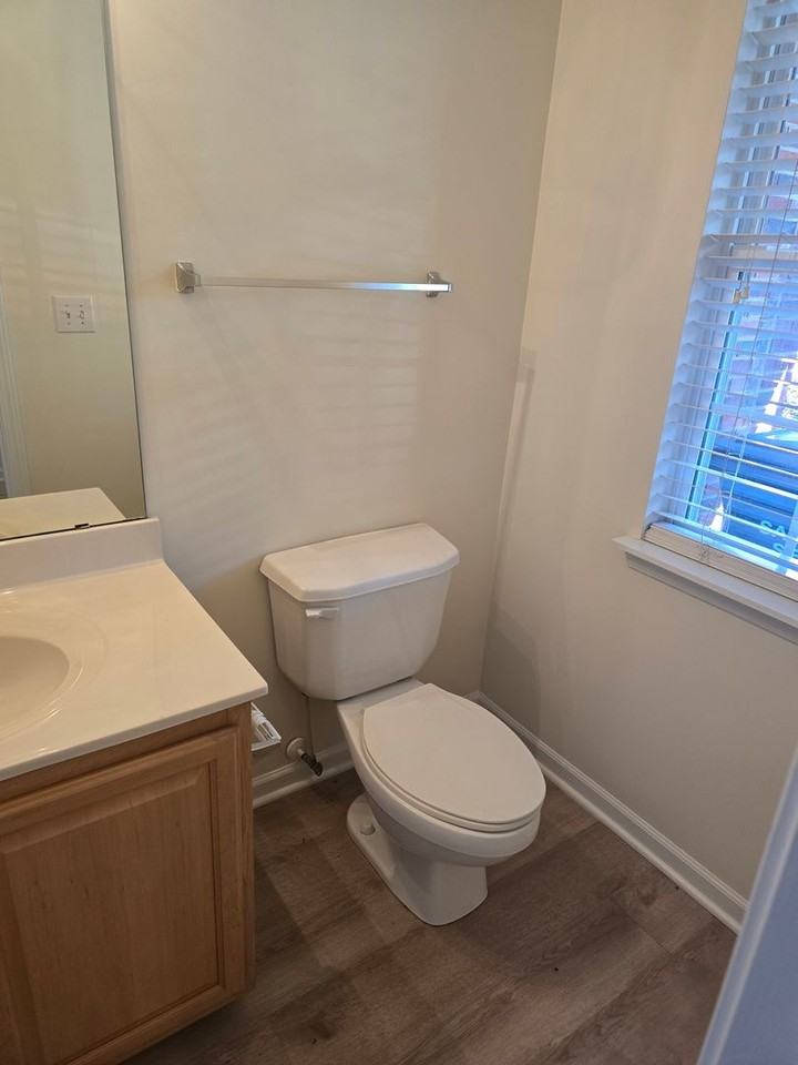 10013 University Park Ln - Photo 3 of 18