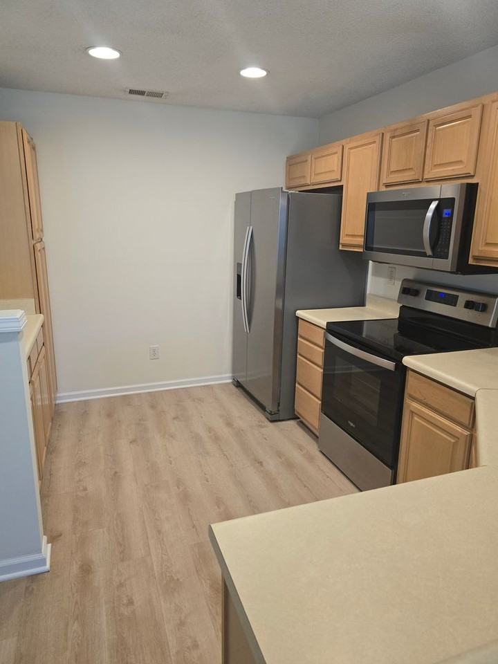 10013 University Park Ln - Photo 7 of 18