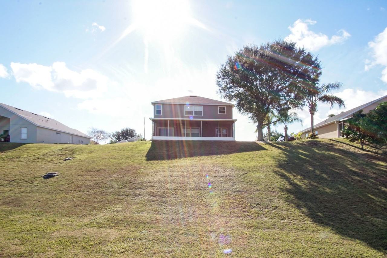 1405 Vista Del Lago Blvd - Photo 6 of 33