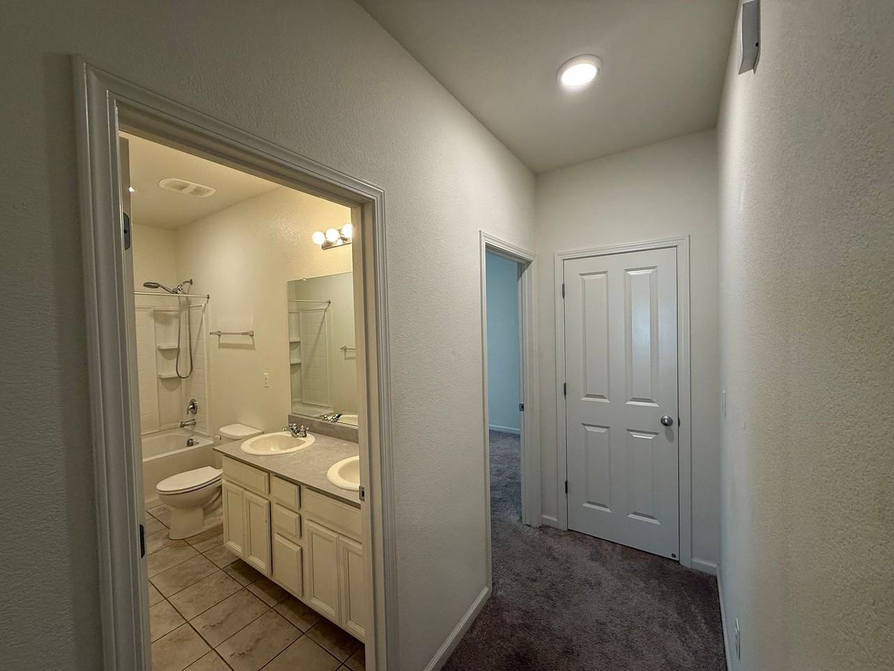 2335 Merlin Ln - Photo 6 of 36