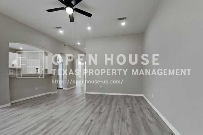 2014 Ridgeway Park Dr - Photo 6 of 21