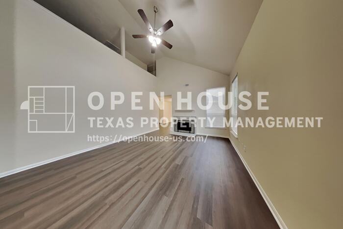 18131 Dusty Terrace Ln - Photo 4 of 22