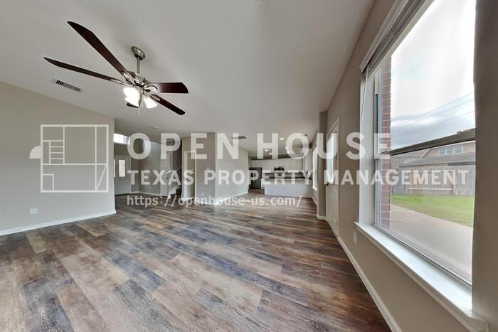 3618 Avalon Spring Ln - Photo 4 of 20