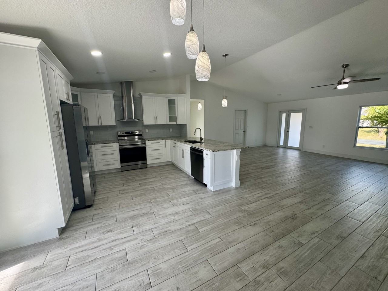 1872 Tulane Ave Se #1 - Photo 3 of 13