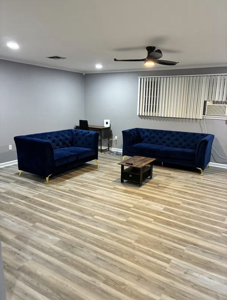 213 Terry Dr #NA - Photo 3 of 5