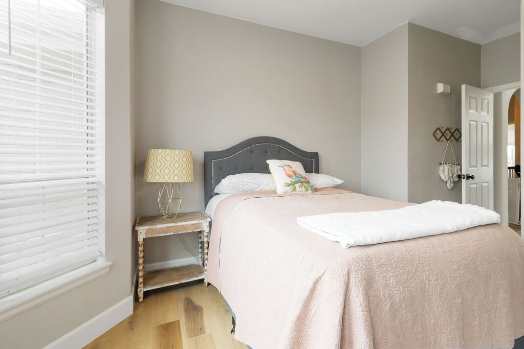 2306 Beacham Dr #NA - Photo 4 of 13