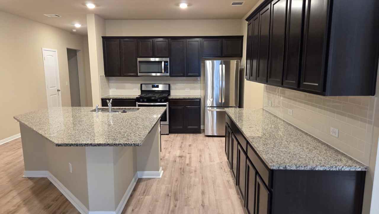 146 Arrowhead Vine St #NA - Photo 6 of 25