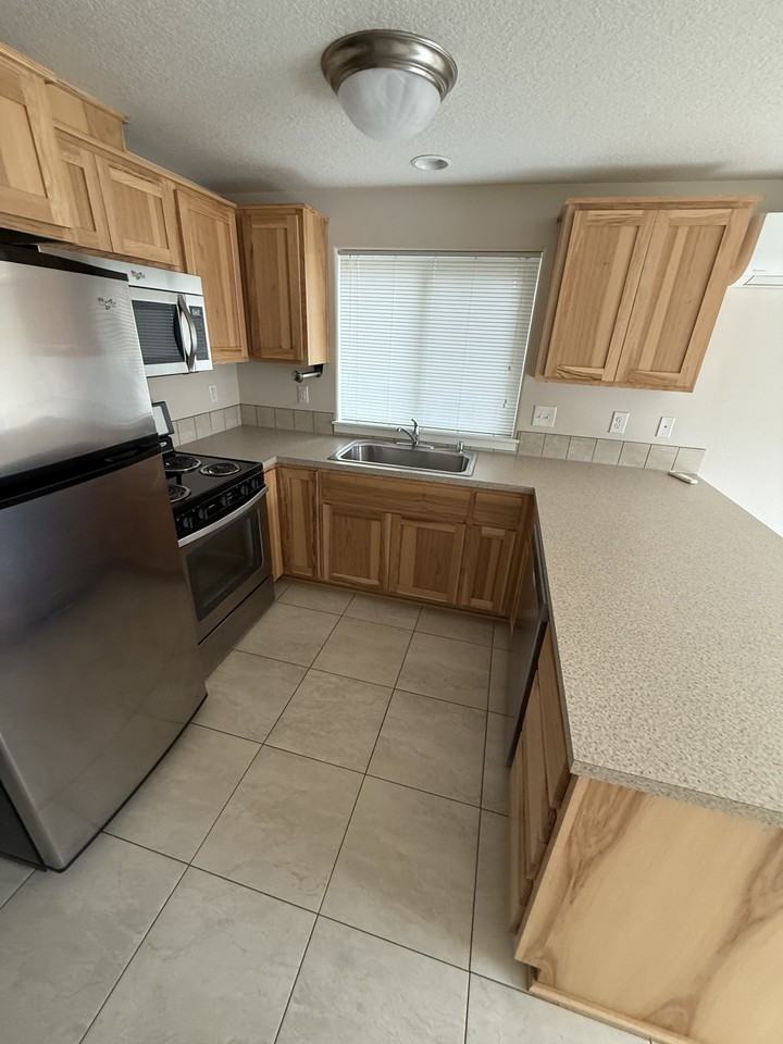 2012 Y St #2018 - Photo 5 of 10