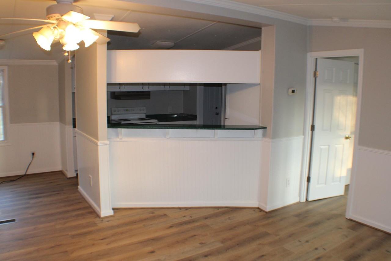 391 Hilltop Rd - Photo 2 of 12