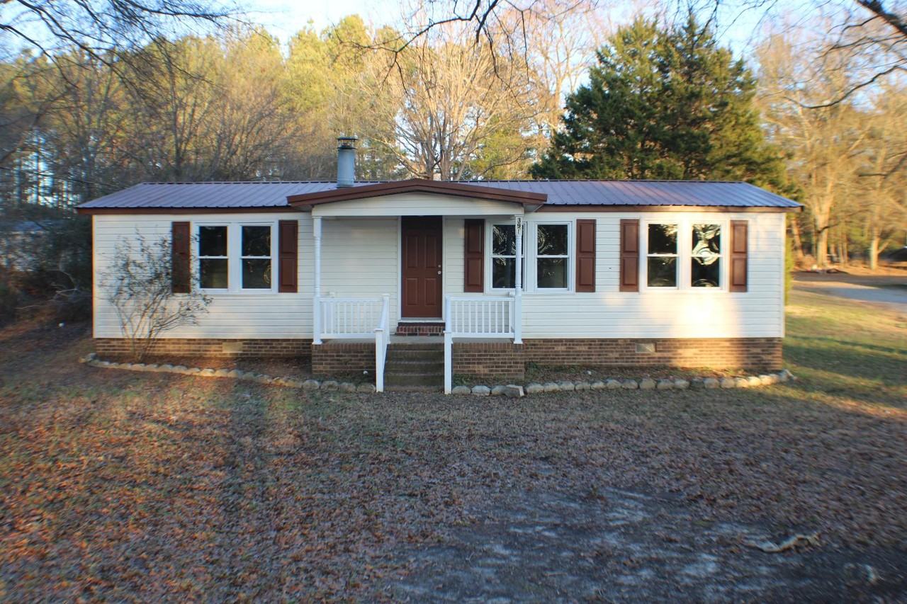 391 Hilltop Rd - Photo 3 of 12